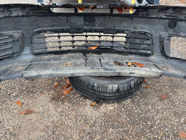 bontott FIAT PUNTO II Első Lökhárító (Üresen)