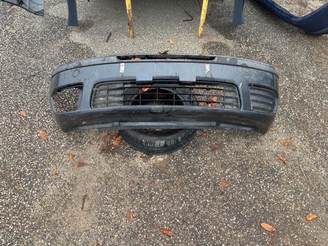 bontott FIAT PUNTO II Első Lökhárító (Üresen)