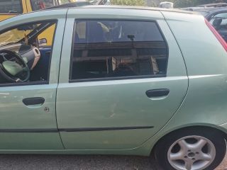 bontott FIAT PUNTO II Első Szélvédő