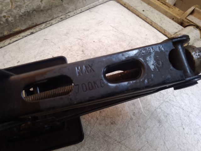 bontott FIAT PUNTO II Emelő