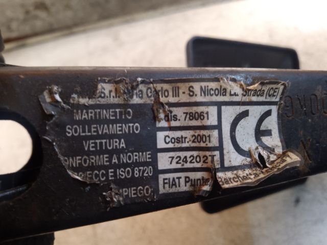 bontott FIAT PUNTO II Emelő