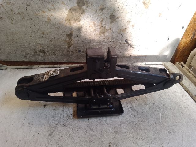 bontott FIAT PUNTO II Emelő