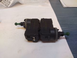 bontott FIAT PUNTO II Fényszórómagasság Állító Motor (Pozíciófüggetlen)