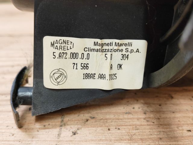 bontott FIAT PUNTO II Fűtőmotor (Klímás)