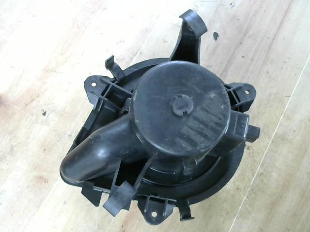 bontott FIAT PUNTO II Fűtőmotor (Klímás)