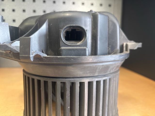 bontott FIAT PUNTO II Fűtőmotor (Klímás)