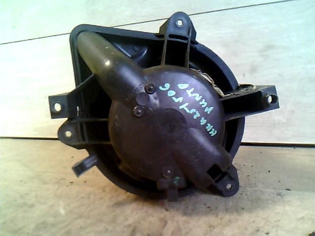 bontott FIAT PUNTO II Fűtőmotor (Nem klímás)