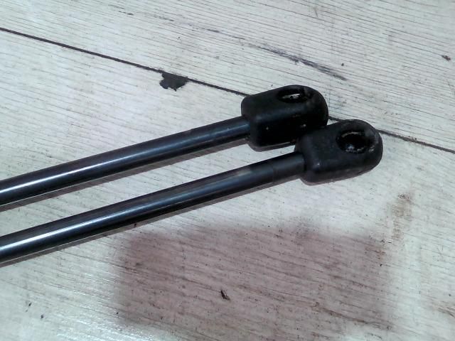 bontott FIAT PUNTO II Gázrugós Kitámasztó Teleszkóp Pár Csomagtérajtó