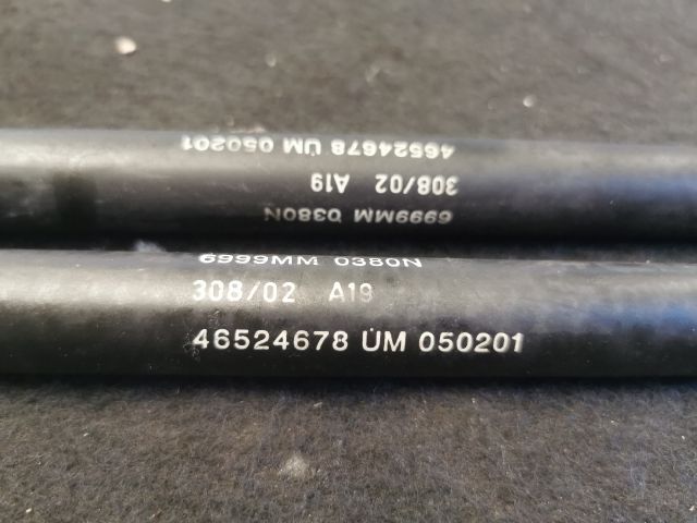 bontott FIAT PUNTO II Gázrugós Kitámasztó Teleszkóp Pár Csomagtérajtó