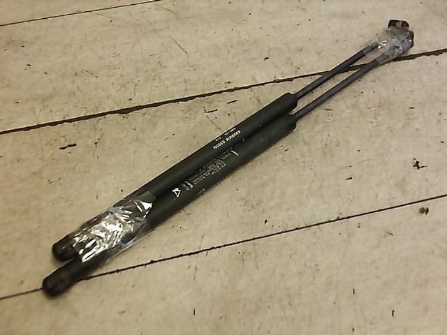 bontott FIAT PUNTO II Gázrugós Kitámasztó Teleszkóp Pár Csomagtérajtó