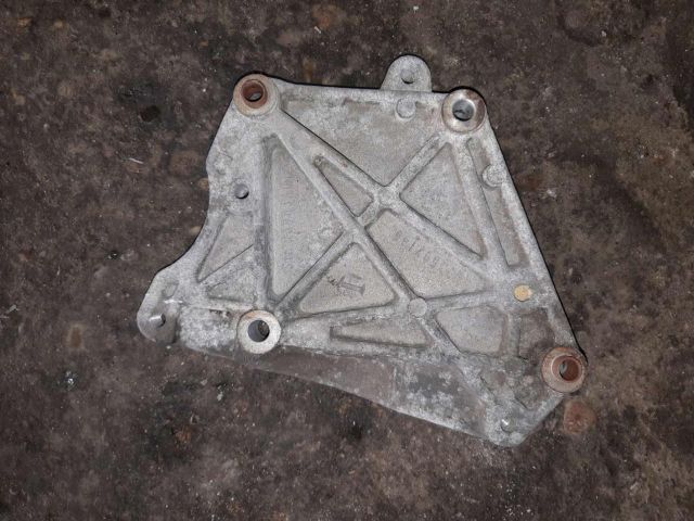 bontott FIAT PUNTO II Generátor Tartó Bak
