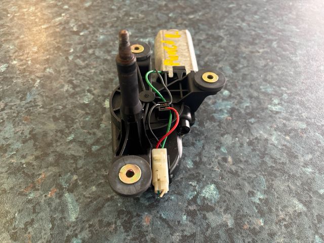 bontott FIAT PUNTO II Hátsó Ablaktörlő Motor