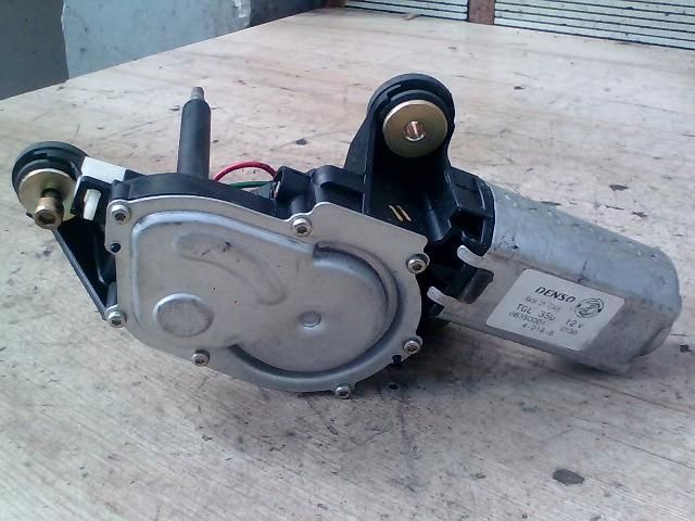 bontott FIAT PUNTO II Hátsó Ablaktörlő Motor