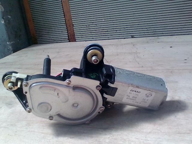bontott FIAT PUNTO II Hátsó Ablaktörlő Motor