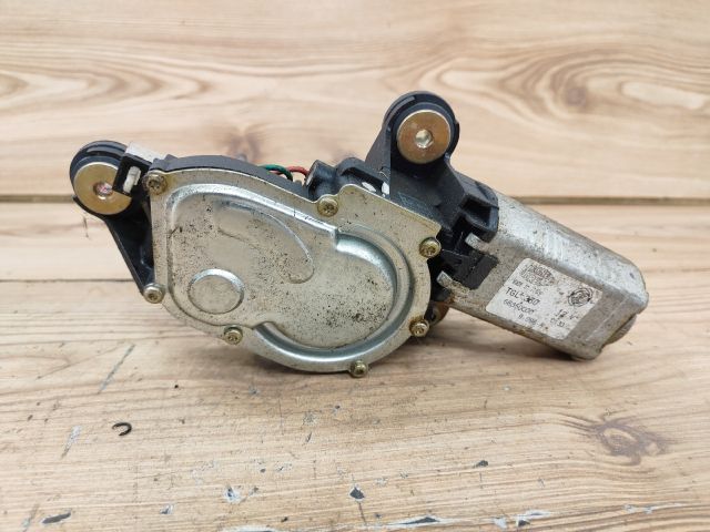 bontott FIAT PUNTO II Hátsó Ablaktörlő Motor