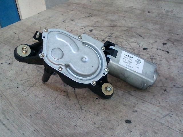 bontott FIAT PUNTO II Hátsó Ablaktörlő Motor