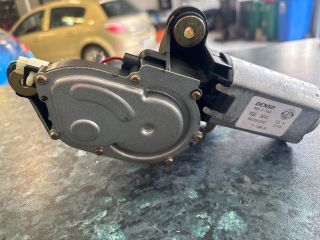 bontott FIAT PUNTO II Hátsó Ablaktörlő Motor