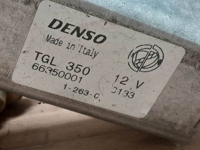 bontott FIAT PUNTO II Hátsó Ablaktörlő Motor