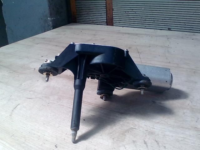bontott FIAT PUNTO II Hátsó Ablaktörlő Motor