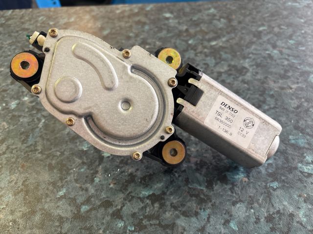 bontott FIAT PUNTO II Hátsó Ablaktörlő Motor