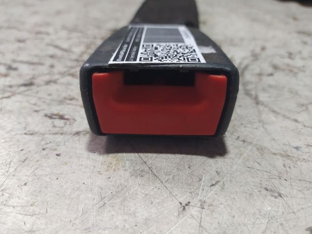 bontott FIAT PUNTO II Hátsó középső Biztonsági Öv