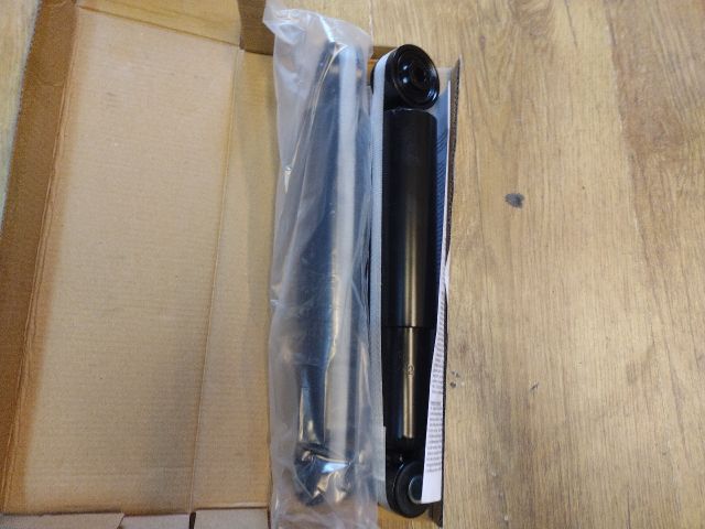 bontott FIAT PUNTO II Hátsó Lengéscsillapító Pár