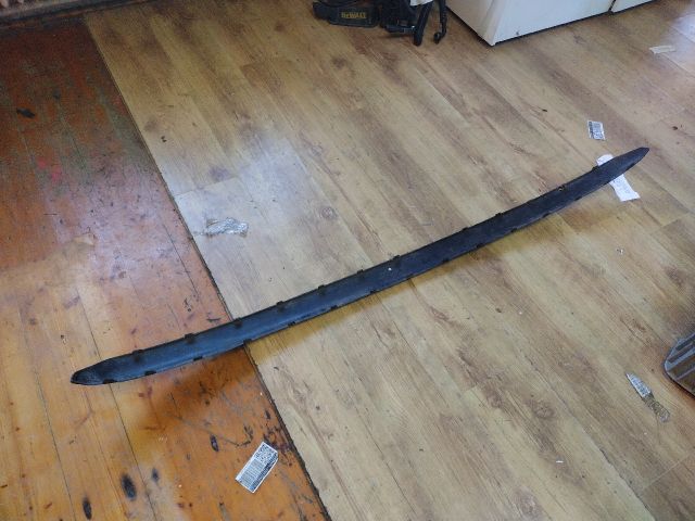 bontott FIAT PUNTO II Hátsó Lökhárító Díszléc