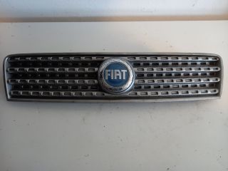 bontott FIAT PUNTO II Hűtőrács