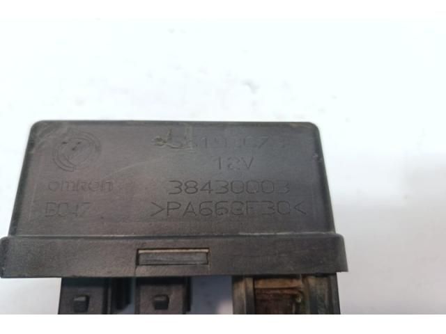 bontott FIAT PUNTO II Izzító Relé