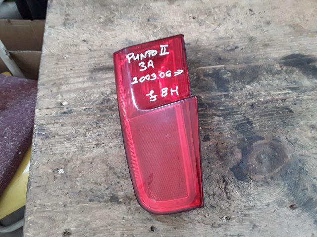 bontott FIAT PUNTO II Jobb Belső Hátsó Lámpa