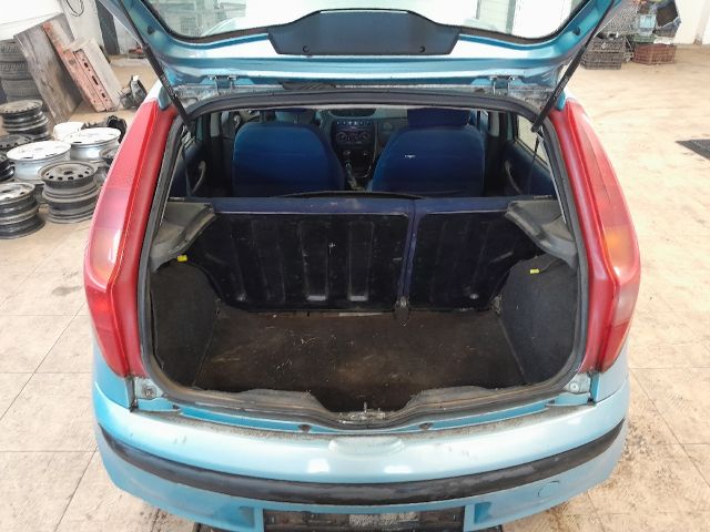 bontott FIAT PUNTO II Jobb C Oszlop Burkolat