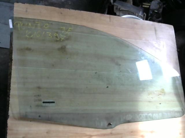 bontott FIAT PUNTO II Jobb első Ablak