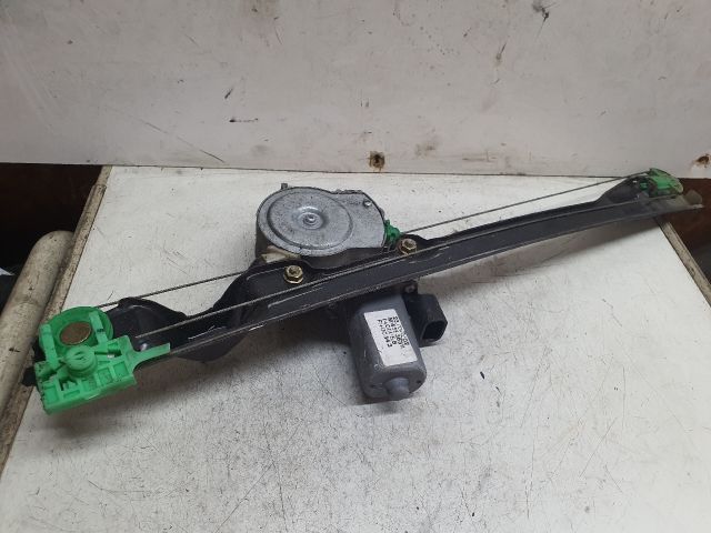 bontott FIAT PUNTO II Jobb első Ablakemelő Szerkezet (Elektromos)