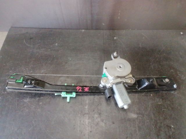 bontott FIAT PUNTO II Jobb első Ablakemelő Szerkezet (Elektromos)