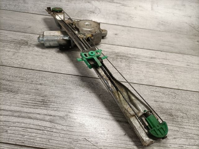 bontott FIAT PUNTO II Jobb első Ablakemelő Szerkezet (Mechanikus)