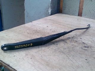 bontott FIAT PUNTO II Jobb első Ablaktörlő Kar