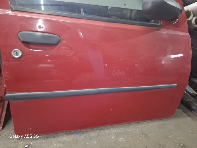 bontott FIAT PUNTO II Jobb első Ajtó (Részeivel)