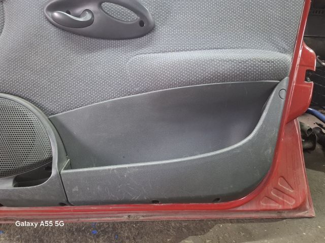 bontott FIAT PUNTO II Jobb első Ajtó (Részeivel)