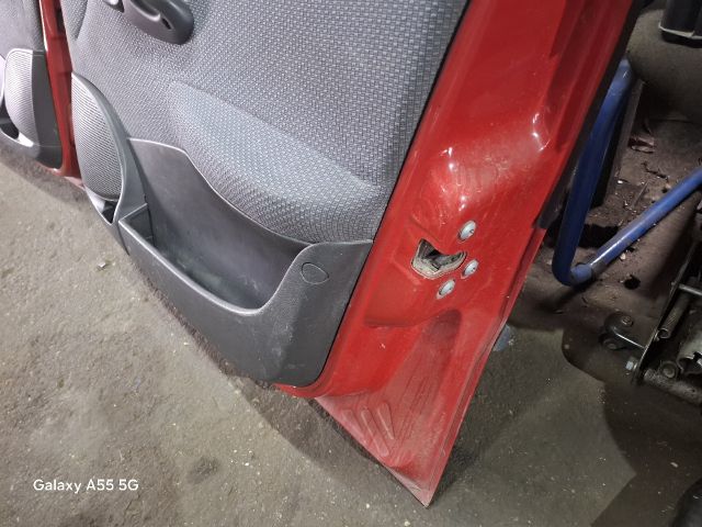 bontott FIAT PUNTO II Jobb első Ajtó (Részeivel)