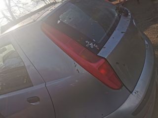 bontott FIAT PUNTO II Jobb első Ajtó (Részeivel)