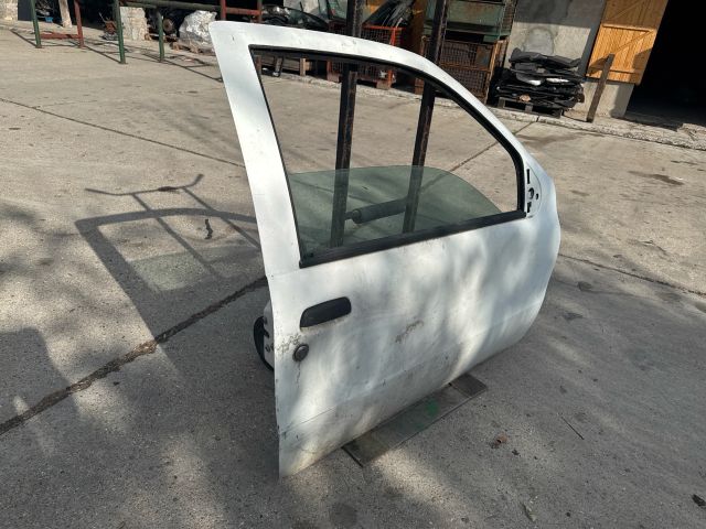 bontott FIAT PUNTO II Jobb első Ajtó (Részeivel)