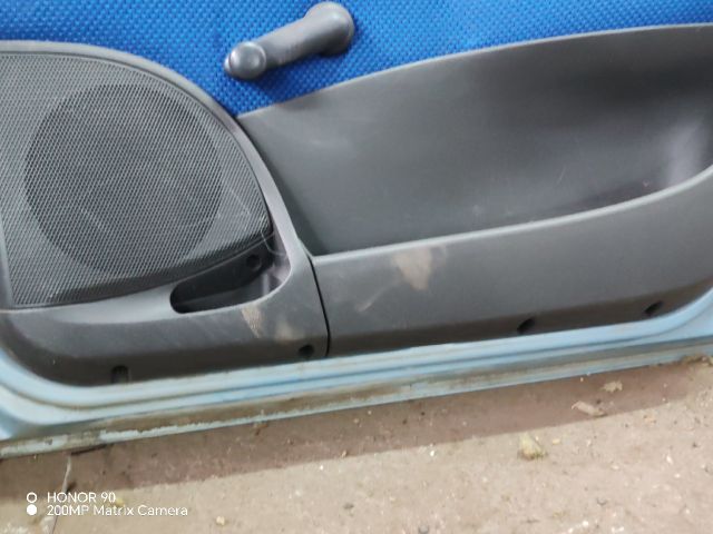 bontott FIAT PUNTO II Jobb első Ajtó (Részeivel)