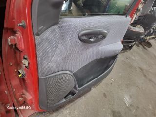 bontott FIAT PUNTO II Jobb első Ajtó (Részeivel)