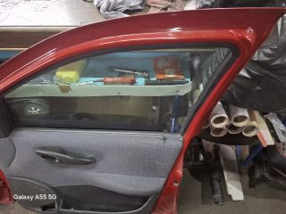 bontott FIAT PUNTO II Jobb első Ajtó (Részeivel)