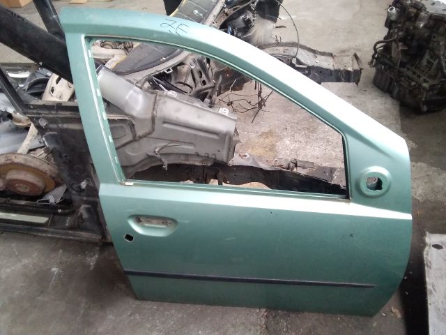 bontott FIAT PUNTO II Jobb első Ajtó (Üres lemez)