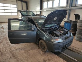 bontott FIAT PUNTO II Jobb első Ajtó (Üres lemez)