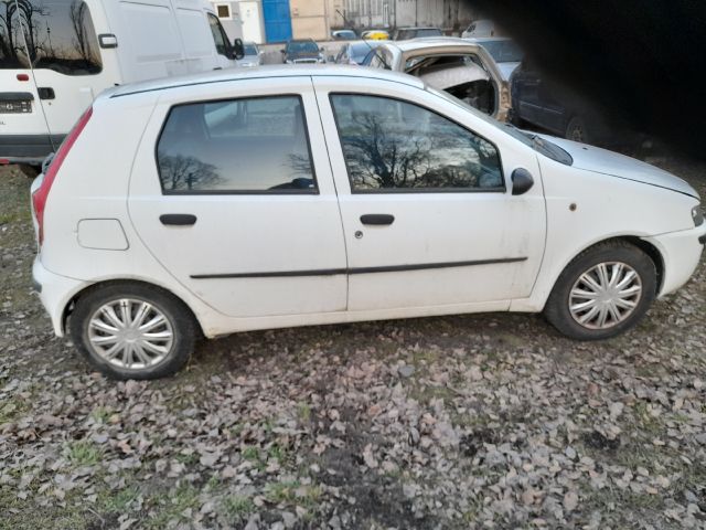 bontott FIAT PUNTO II Jobb első Ajtó (Üres lemez)