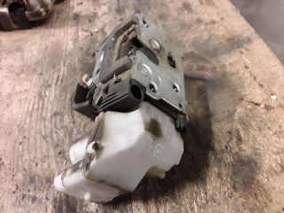 bontott FIAT PUNTO II Jobb első Ajtózár