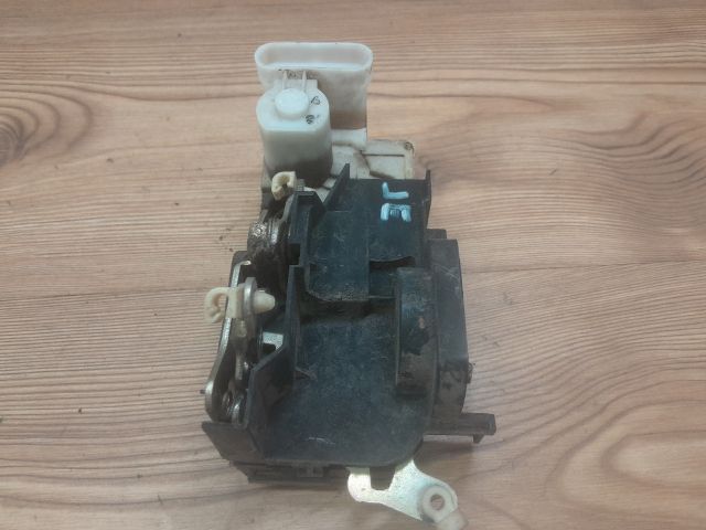 bontott FIAT PUNTO II Jobb első Ajtózár