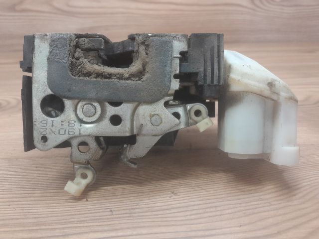 bontott FIAT PUNTO II Jobb első Ajtózár